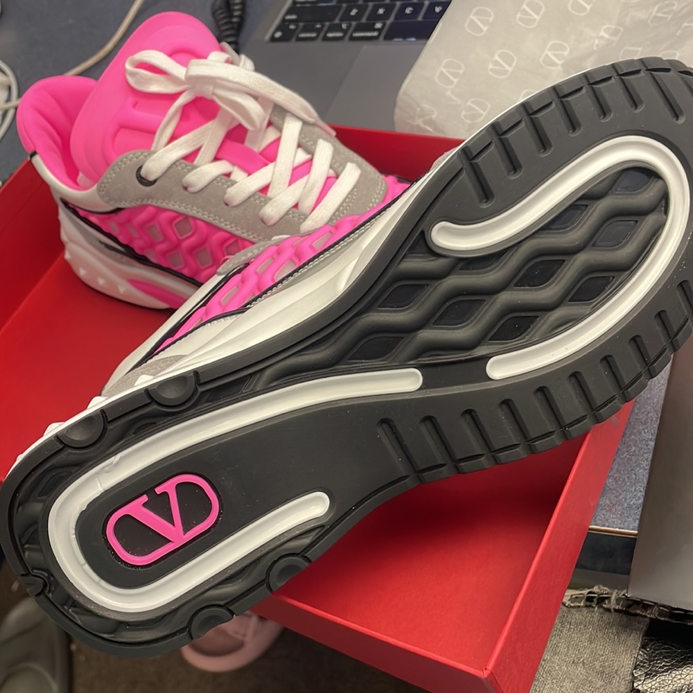 Valentino sneakers pink ready go